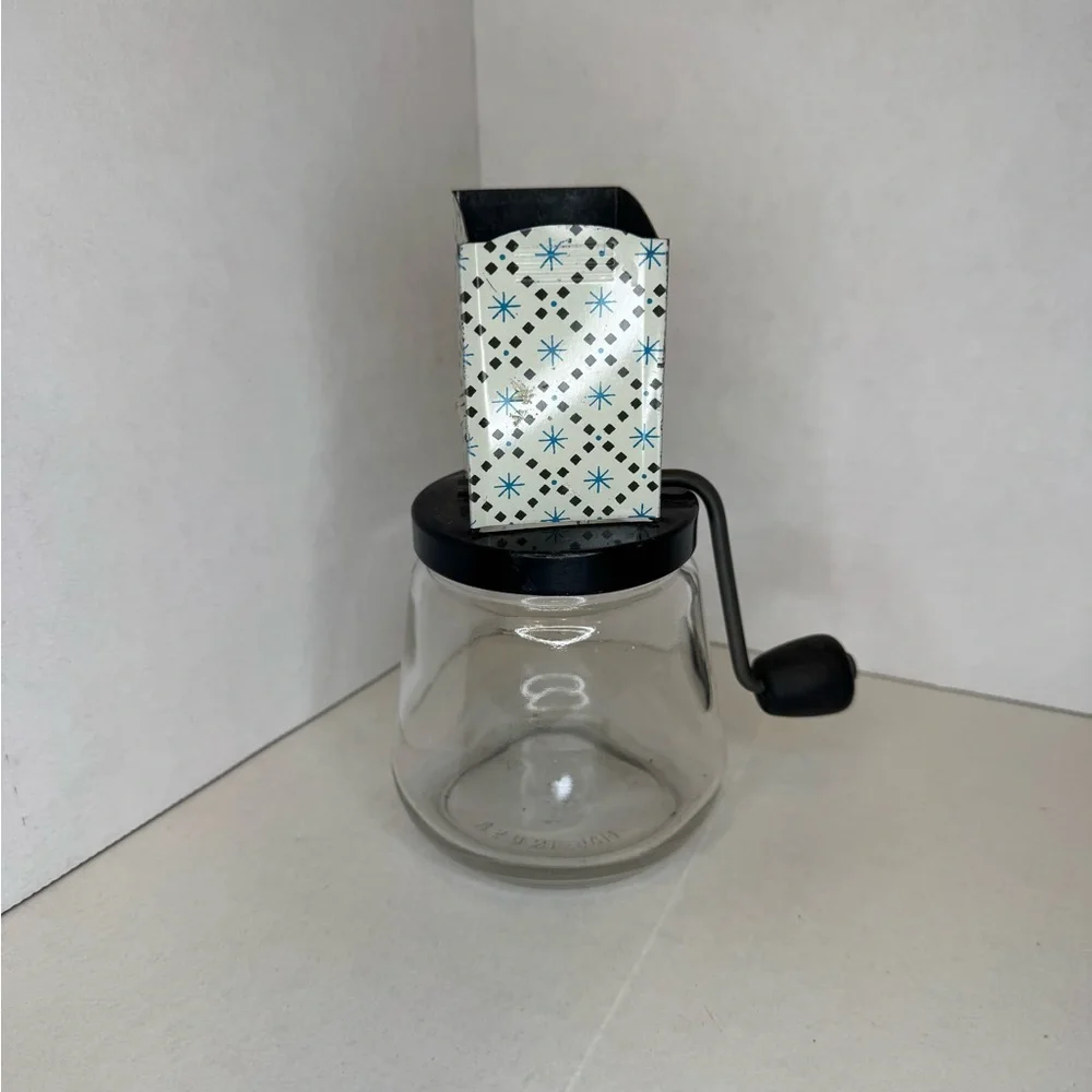 Vintage Nut Chopper 1940’s 1950’s Starburst Pattern